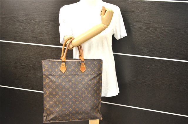 Authentic Louis Vuitton Monogram Sac Plat Hand Bag M51140 LV 4643D