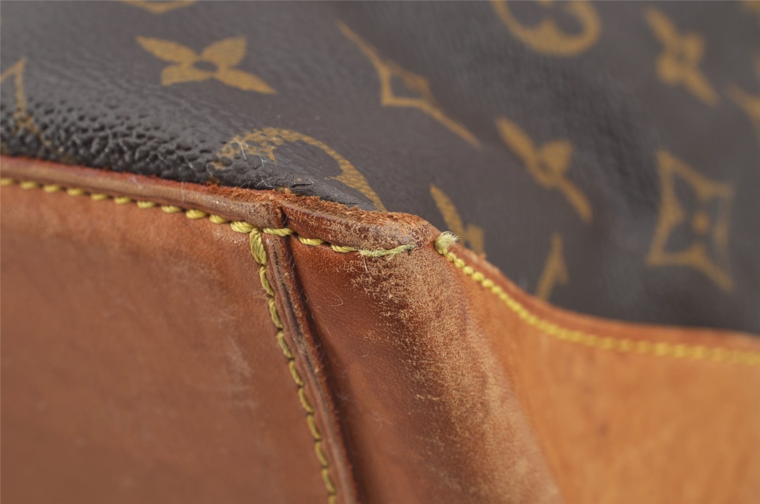 Authentic Louis Vuitton Monogram Cabas Mezzo Shoulder Tote Bag M51151 LV 4652I