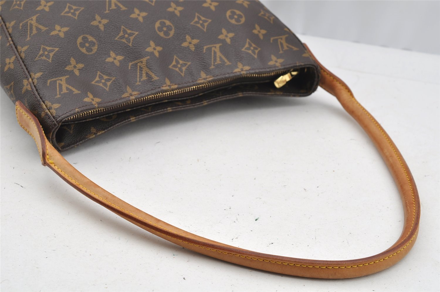 Authentic Louis Vuitton Monogram Looping GM Shoulder Bag M51145 LV 4653I