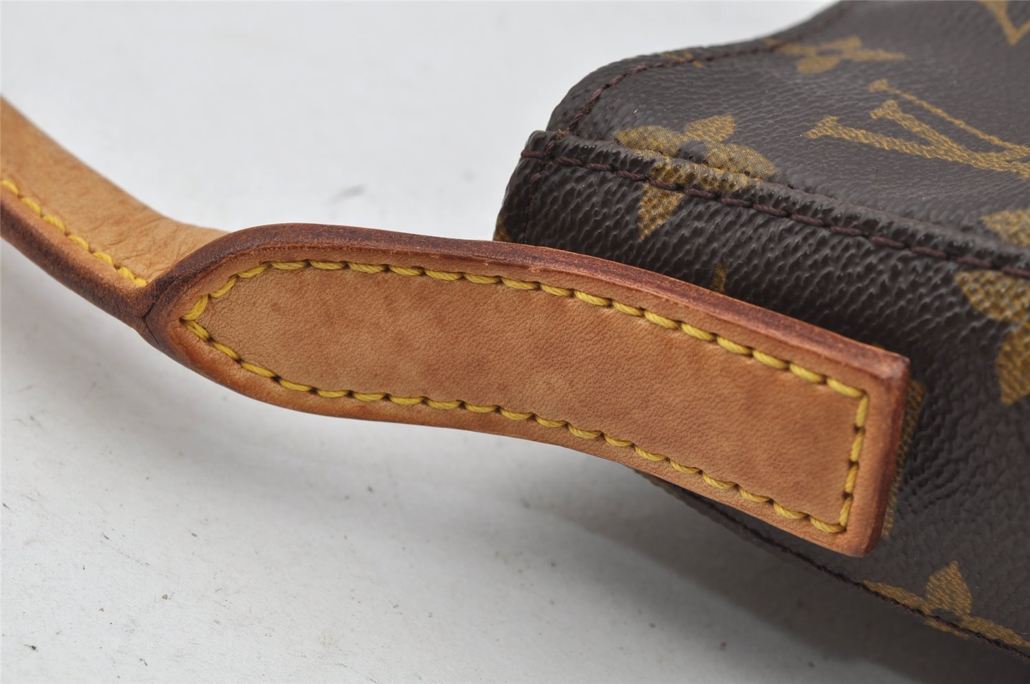 Authentic Louis Vuitton Monogram Looping GM Shoulder Bag M51145 LV 4653I