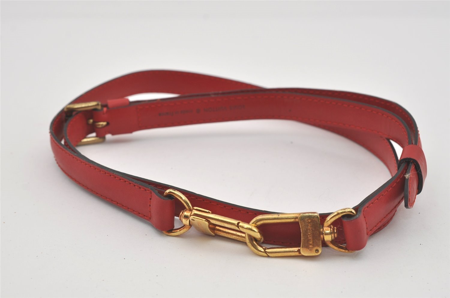 Authentic Louis Vuitton Leather Shoulder Strap Red 40.4-47.2