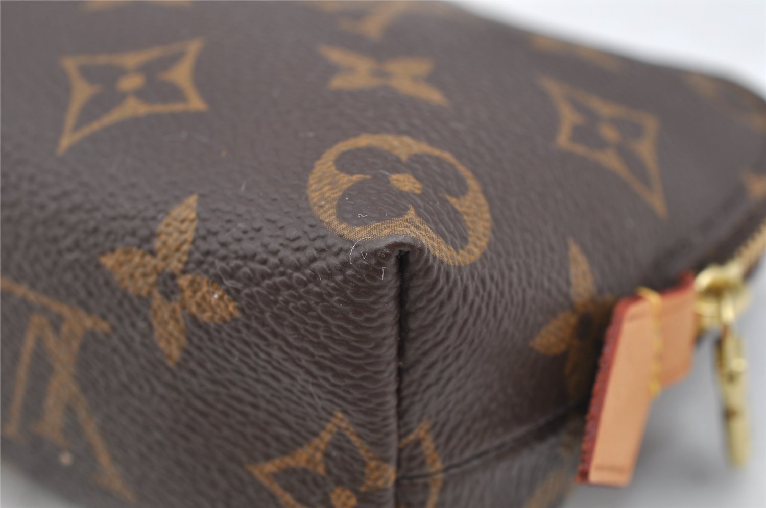 Authentic Louis Vuitton Monogram Pochette Cosmetic Pouch M47515 LV 4672I