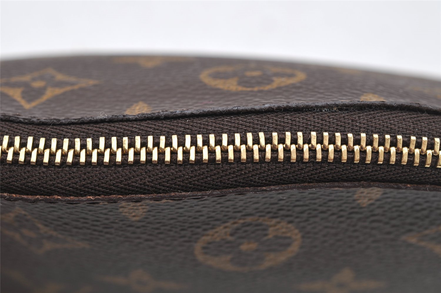 Authentic Louis Vuitton Monogram Pochette Cosmetic Pouch M47515 LV 4672I