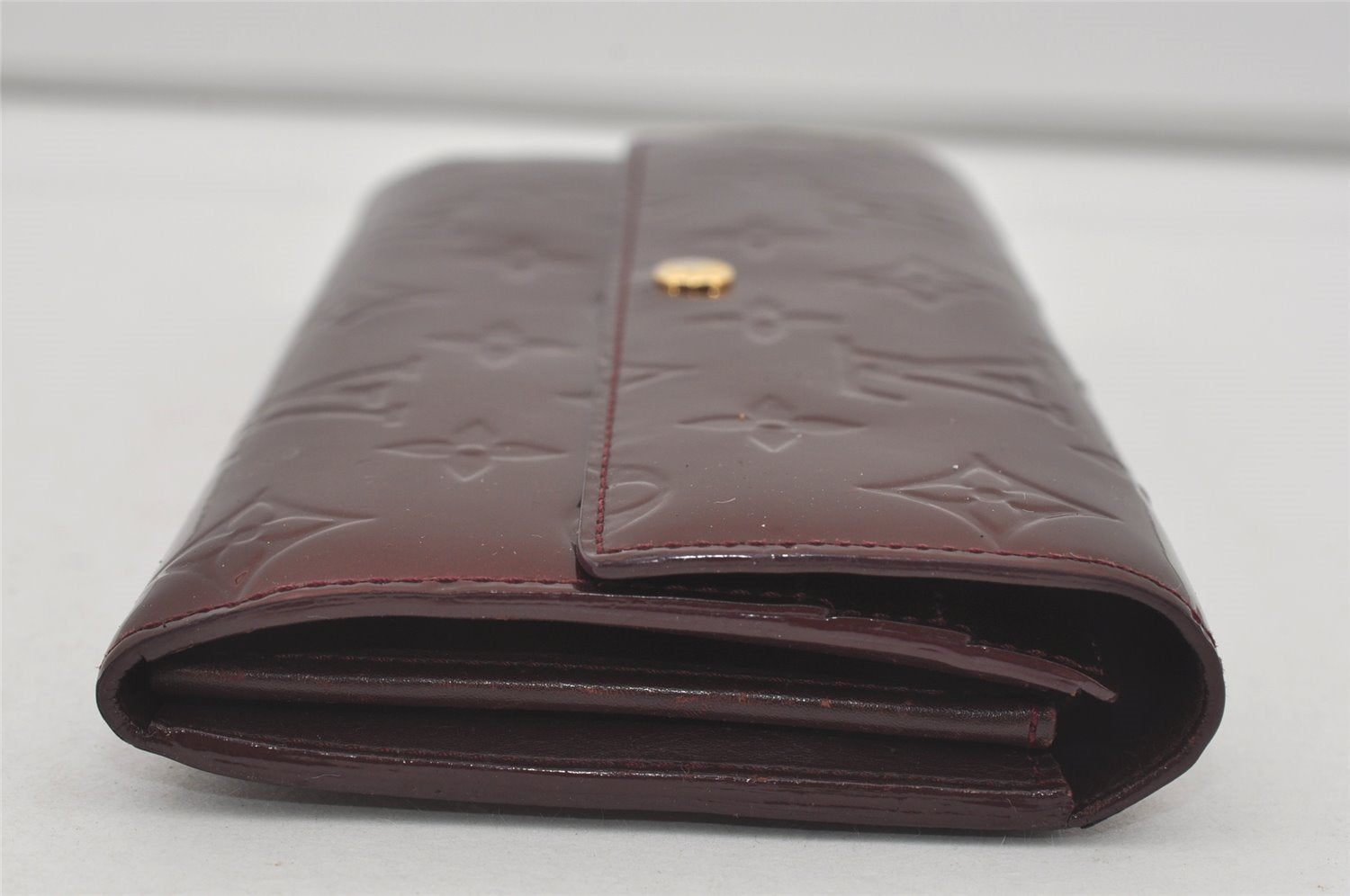 Authentic Louis Vuitton Vernis Portefeuille Sarah Wallet Purple M93577 LV 4675I