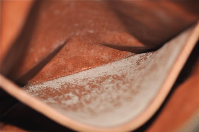 Auth Louis Vuitton Monogram Danube GM Shoulder Cross Body Bag M45262 LV 4679D