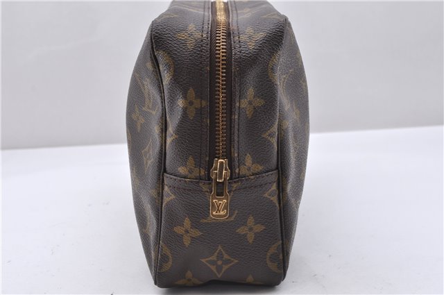 Auth Louis Vuitton Monogram Trousse Toilette 28 Clutch Hand Bag M47522 LV 4685D