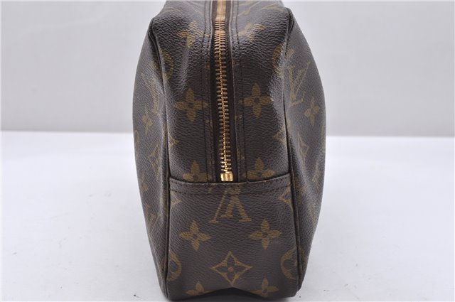 Auth Louis Vuitton Monogram Trousse Toilette 28 Clutch Hand Bag M47522 LV 4685D