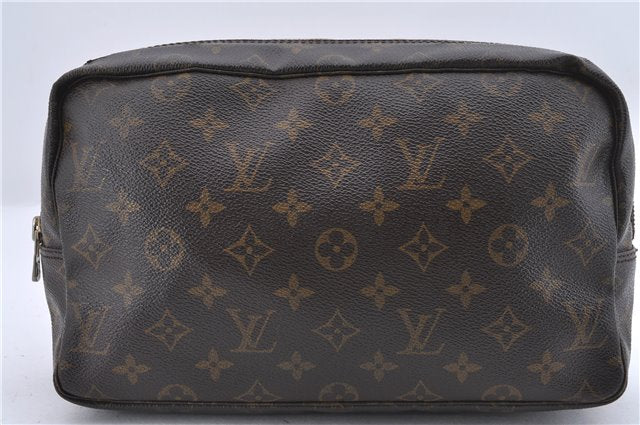 Auth Louis Vuitton Monogram Trousse Toilette 28 Clutch Hand Bag M47522 LV 4687D