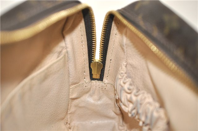 Auth Louis Vuitton Monogram Trousse Toilette 23 Clutch Hand Bag M47524 LV 4688D