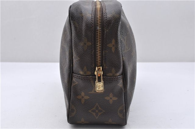 Auth Louis Vuitton Monogram Trousse Toilette 28 Clutch Hand Bag M47522 LV 4689D