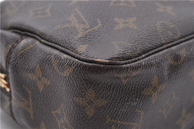 Auth Louis Vuitton Monogram Trousse Toilette 28 Clutch Hand Bag M47522 LV 4689D
