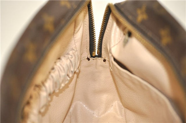 Auth Louis Vuitton Monogram Trousse Toilette 28 Clutch Hand Bag M47522 LV 4689D