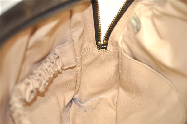 Auth Louis Vuitton Monogram Trousse Toilette 28 Clutch Hand Bag M47522 LV 4695D