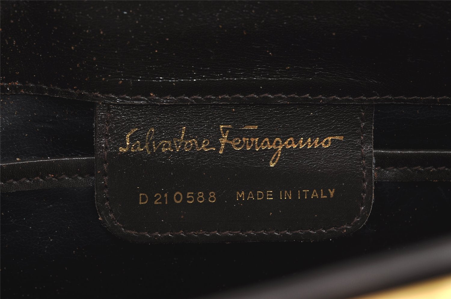 Authentic Salvatore Ferragamo Vara Shoulder Bag Leather Brown SF Junk 4697I