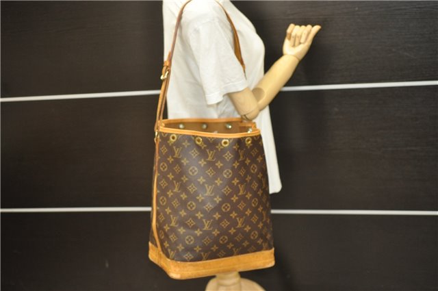 Authentic Louis Vuitton Monogram Noe Shoulder Bag M42224 LV 4708D