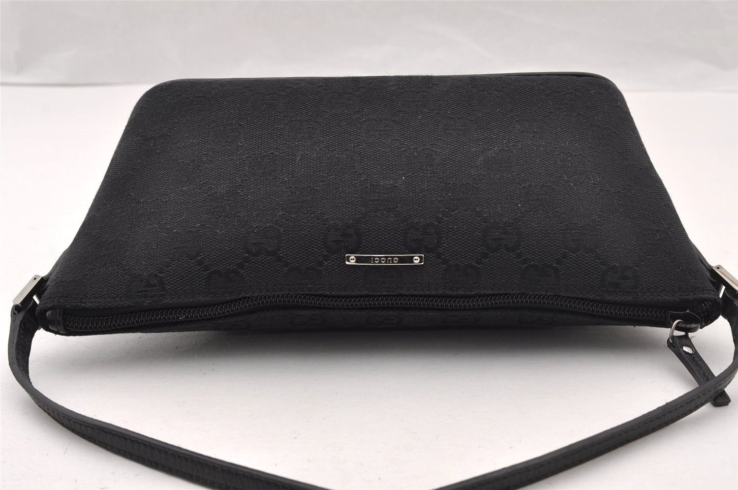 Authentic GUCCI Hand Bag Pouch Purse GG Canvas Leather 07198 Black 4712I