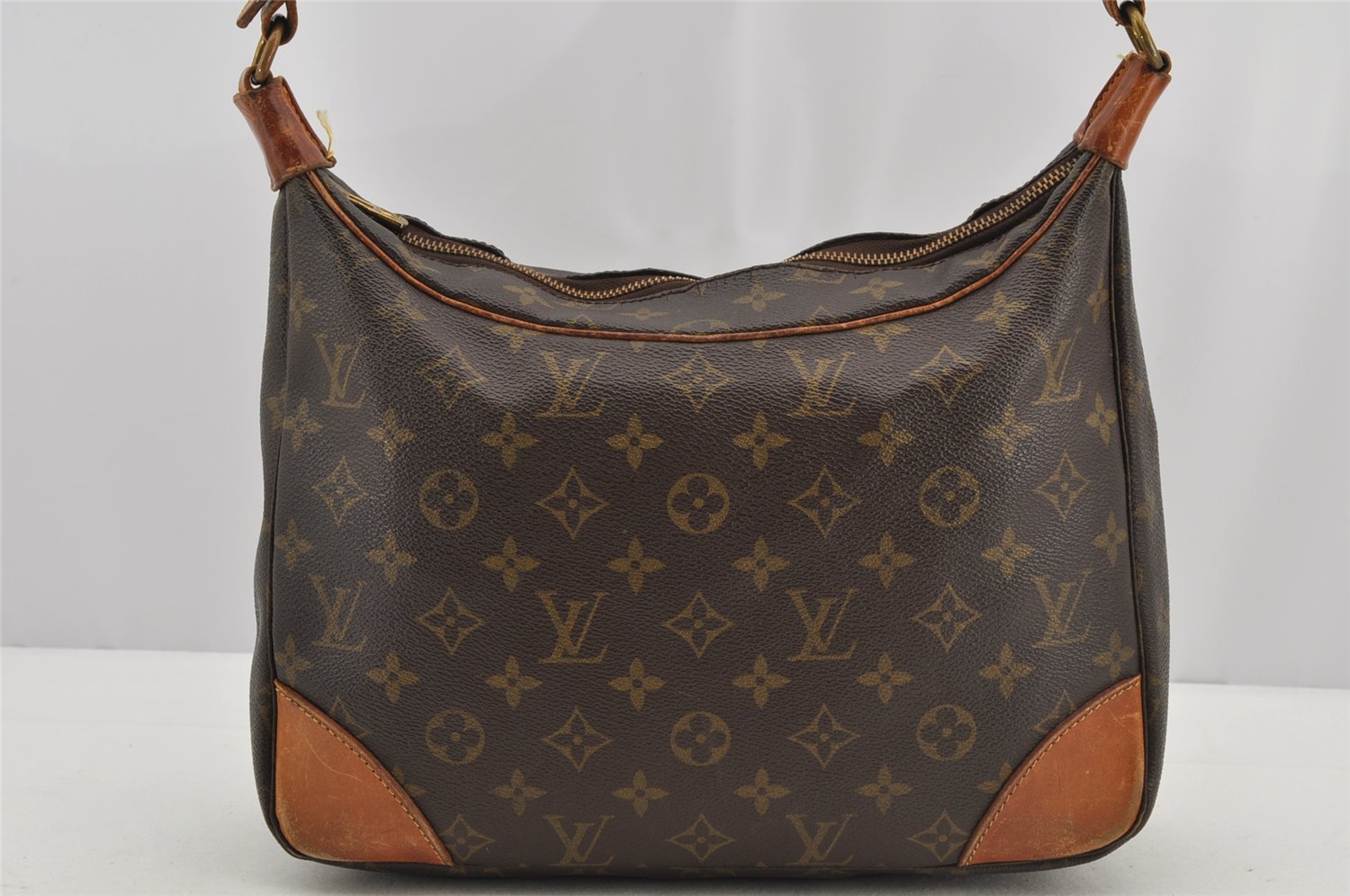 Authentic Louis Vuitton Monogram Boulogne 30 Shoulder Cross Bag Old Model 4723I