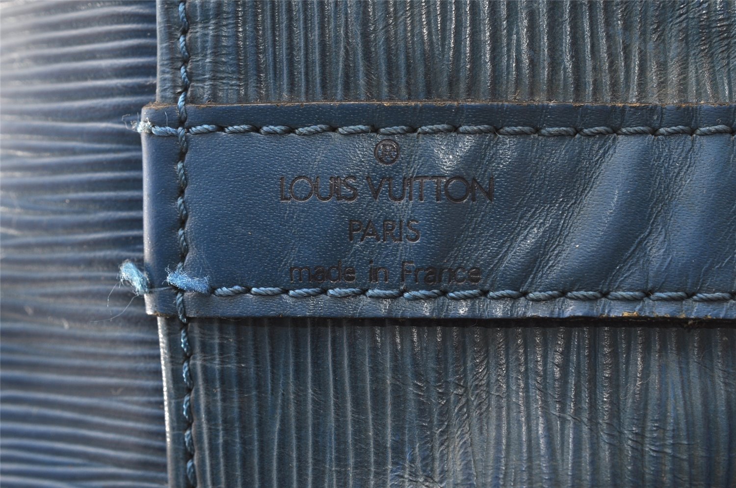 Authentic Louis Vuitton Epi Petit Noe Shoulder Drawstring Bag M44105 Blue 4736I