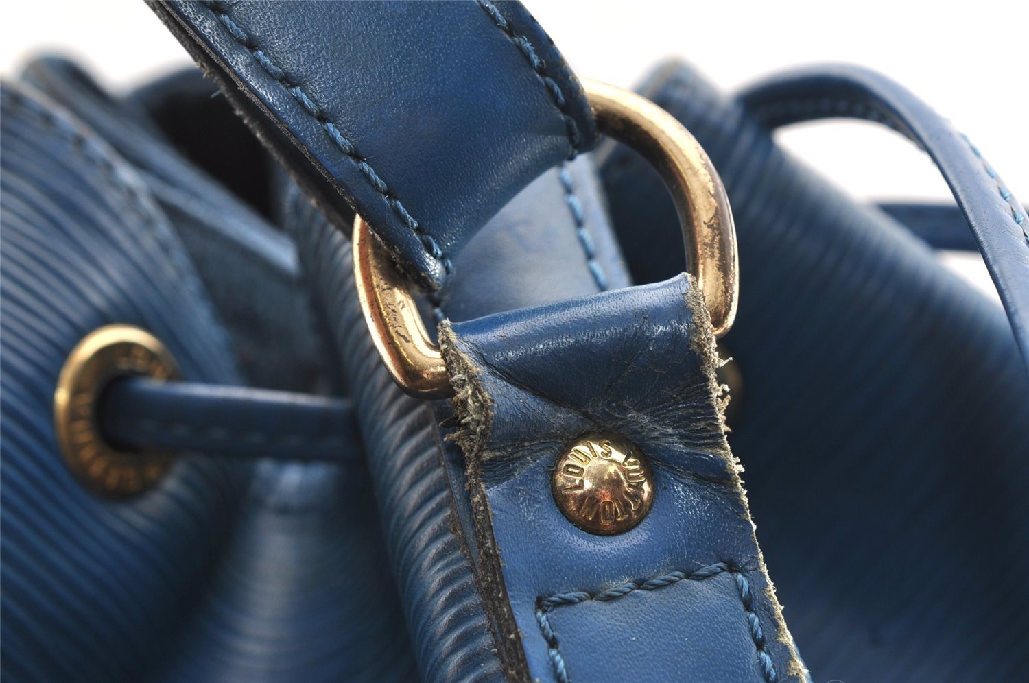 Authentic Louis Vuitton Epi Petit Noe Shoulder Drawstring Bag M44105 Blue 4736I