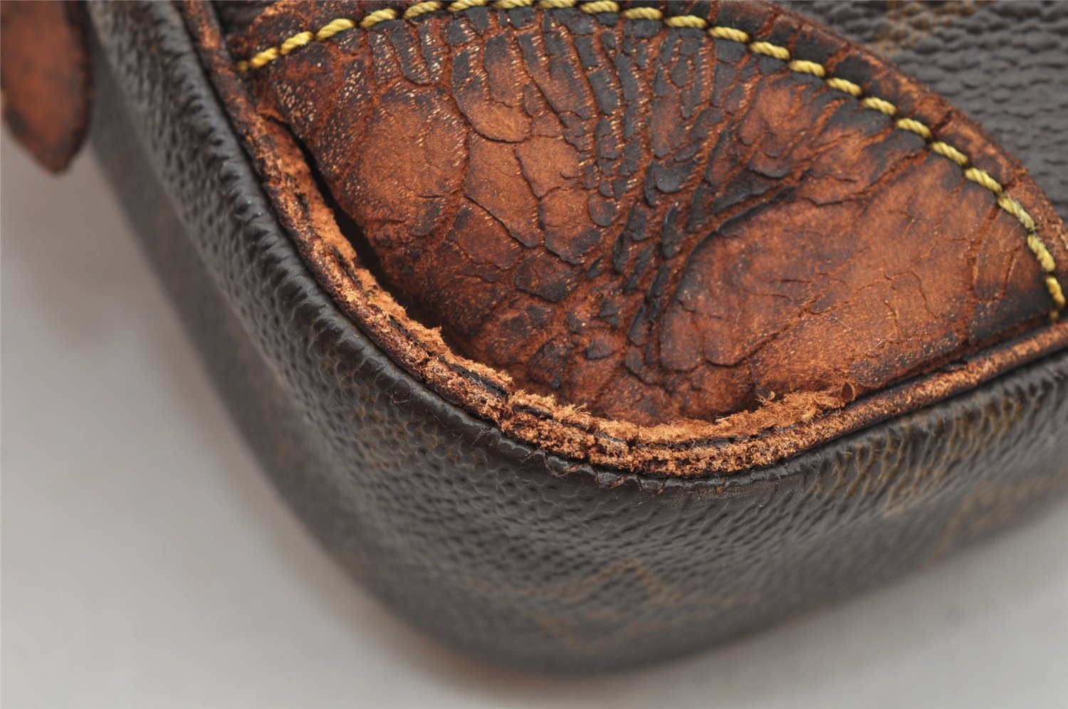 Authentic Louis Vuitton Monogram Marly Dragonne GM M51825 Clutch Hand Bag 4737I