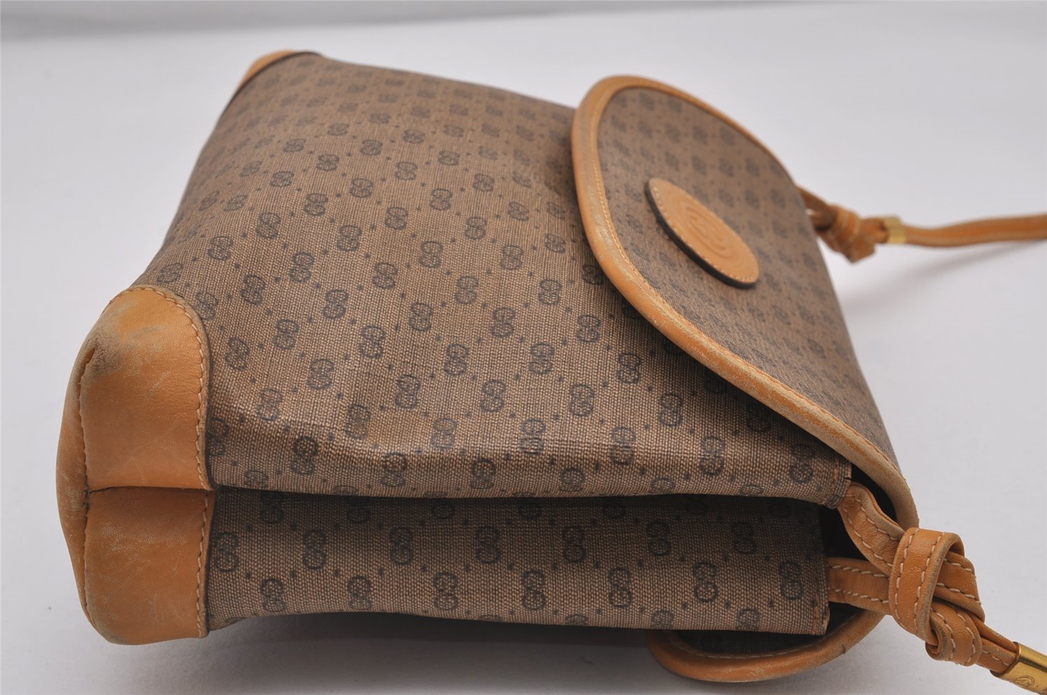 Authentic GUCCI Micro GG PVC Leather Shoulder Cross Body Bag Purse Brown 4738I