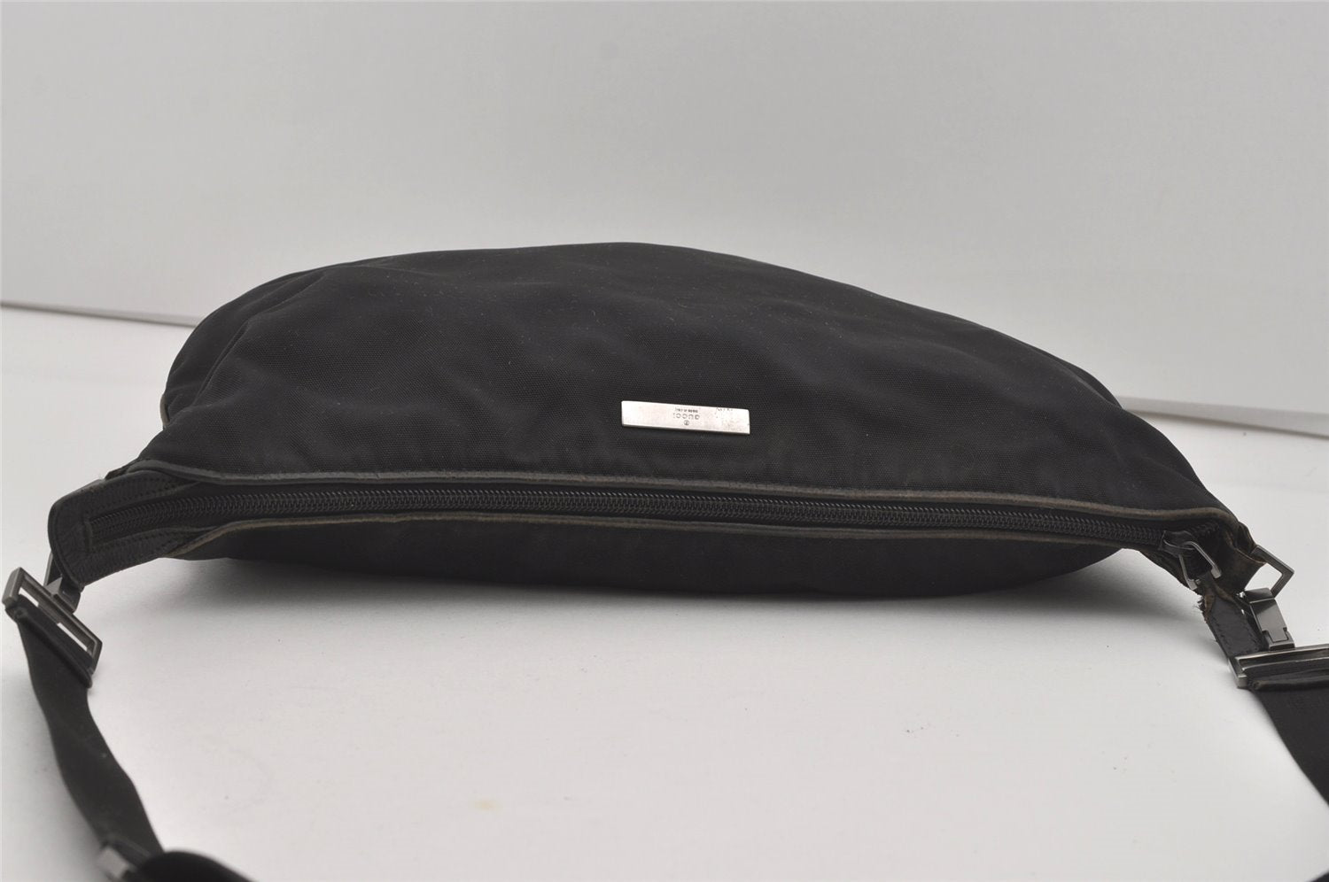 Authentic GUCCI Vintage Shoulder Cross Body Bag Nylon Leather Black  4739I