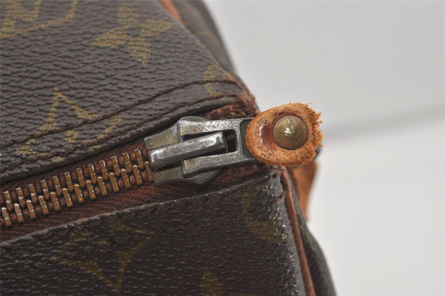 Authentic Louis Vuitton Monogram Keepall 55 Boston Bag Old Model LV Junk 4742I