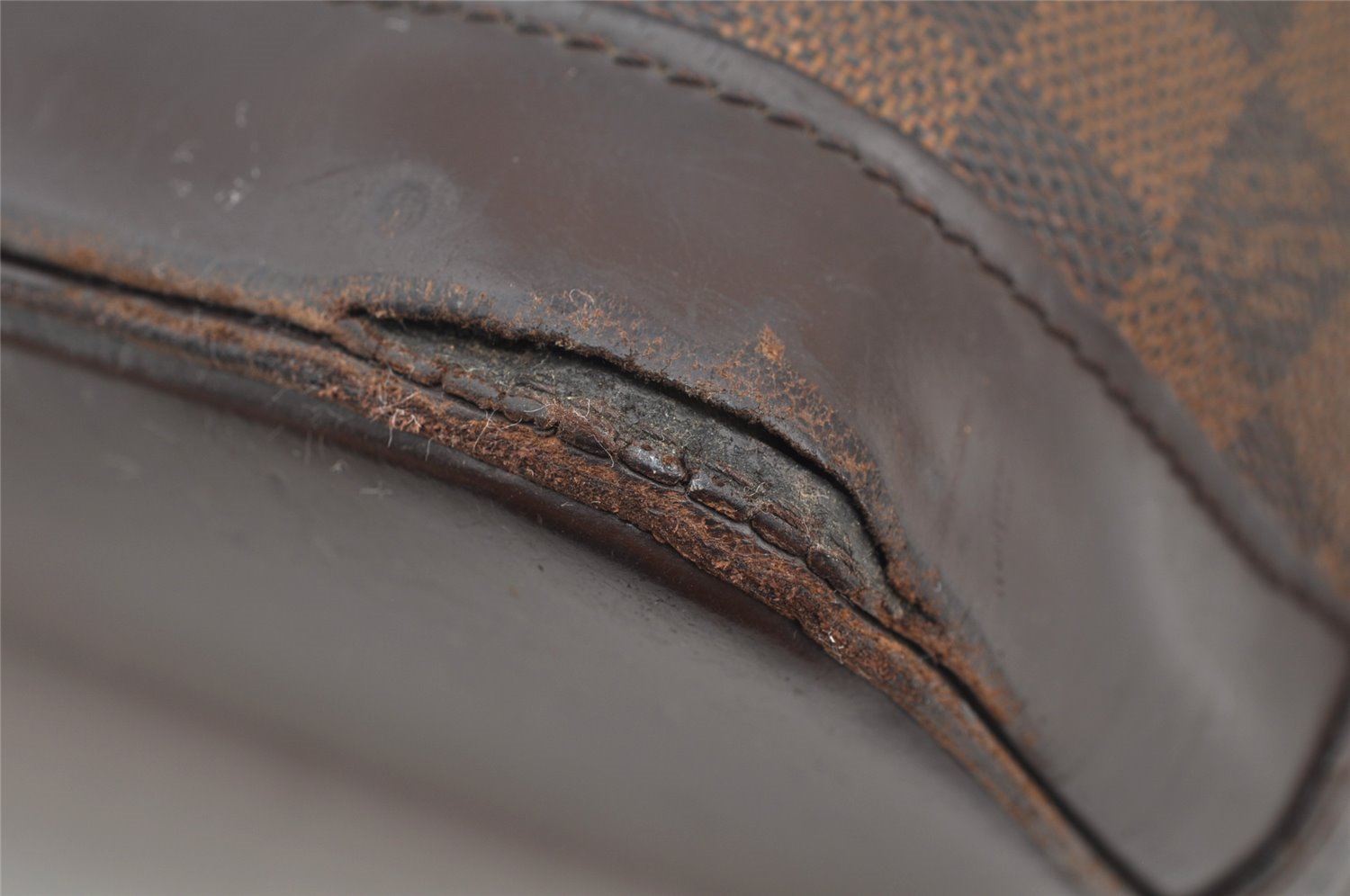 Authentic Louis Vuitton Damier Alma Hand Bag Purse N51131 LV 4743I