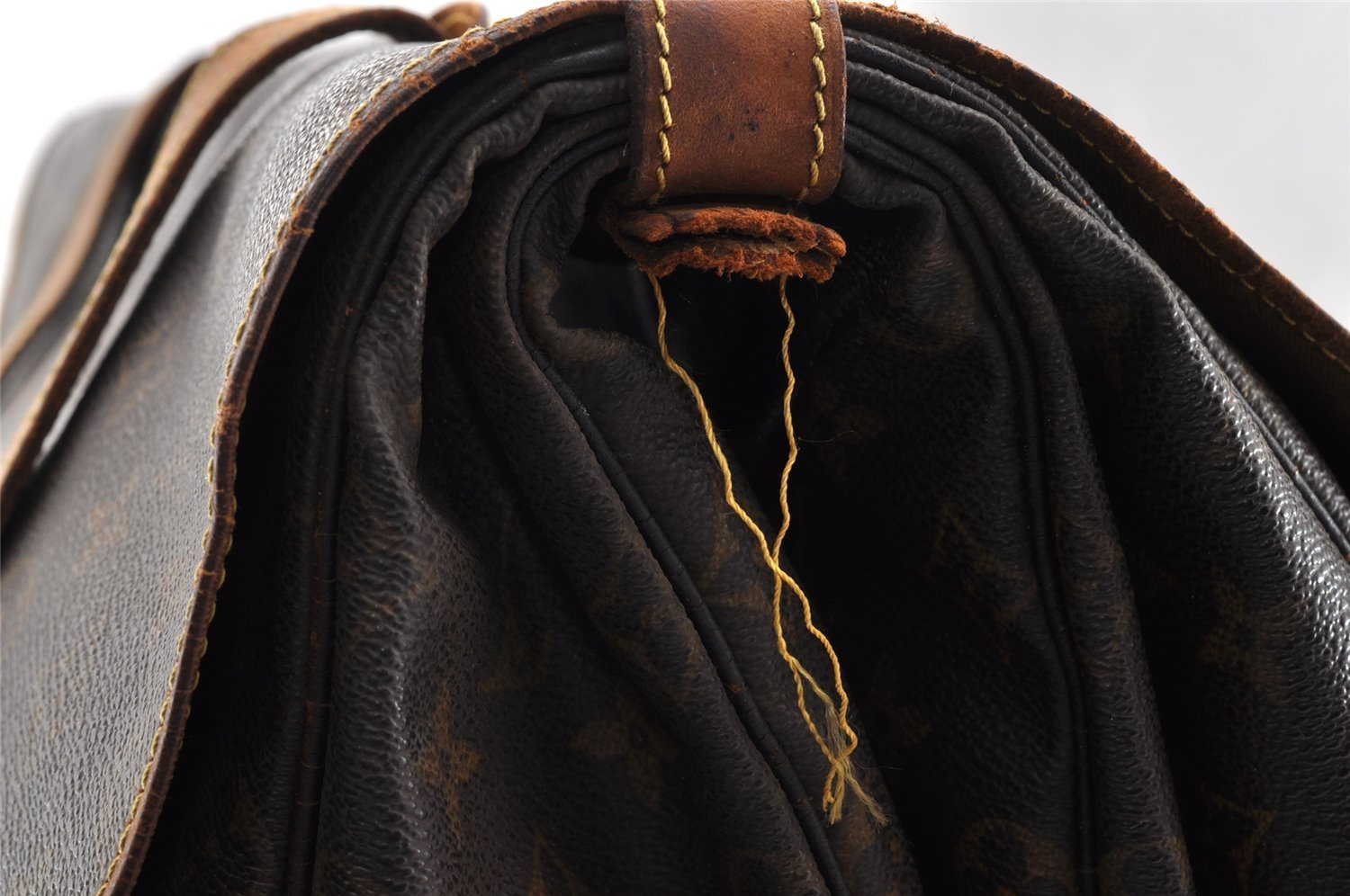 Authentic Louis Vuitton Monogram Saumur 43 Shoulder Cross Bag M42252 Junk 4748I