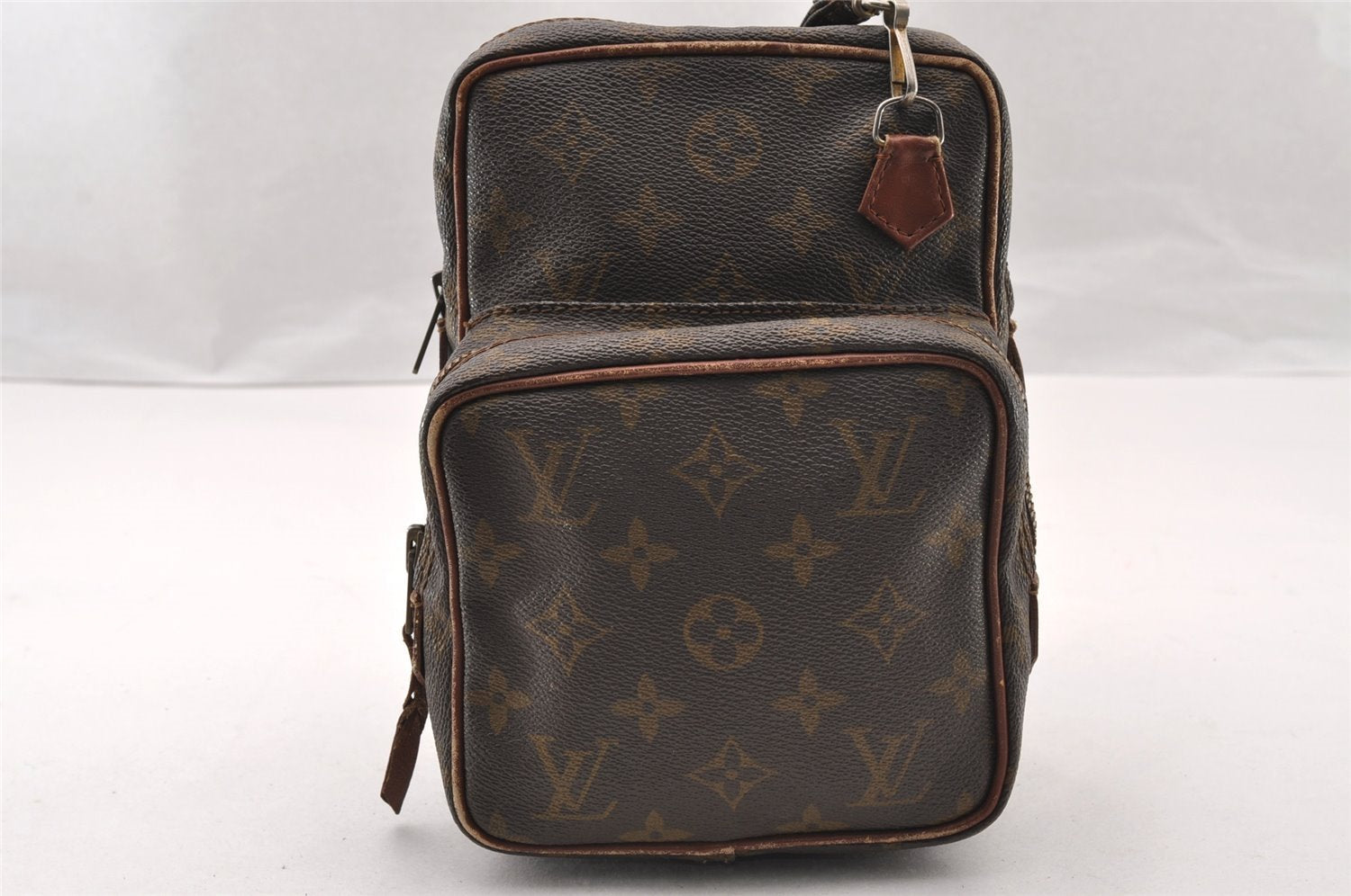 Authentic Louis Vuitton Monogram Amazone Shoulder Cross Body Bag Old Model 4749I