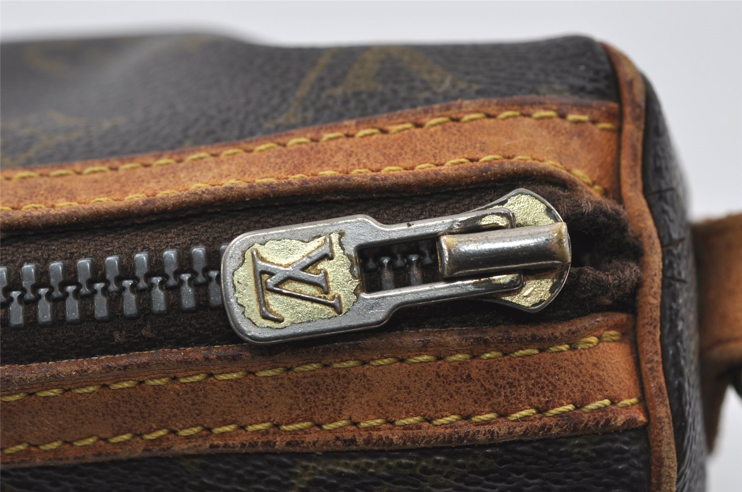 Authentic Louis Vuitton Monogram Tulleries MM Shoulder Bag M51348 Junk 4753I