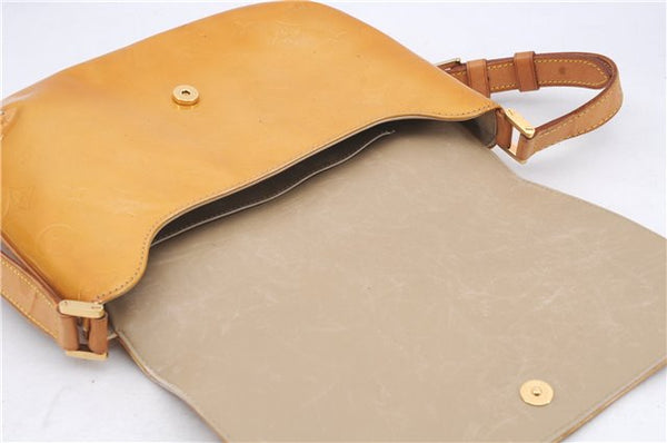 Auth Louis Vuitton Vernis Thompson Street Shoulder Bag Yellow M91071 LV 4754D