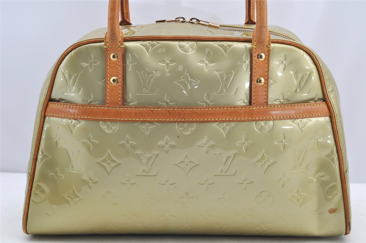 Auth Louis Vuitton Vernis Tompkins Square Hand Bag Light Green M91150 LV 4758I