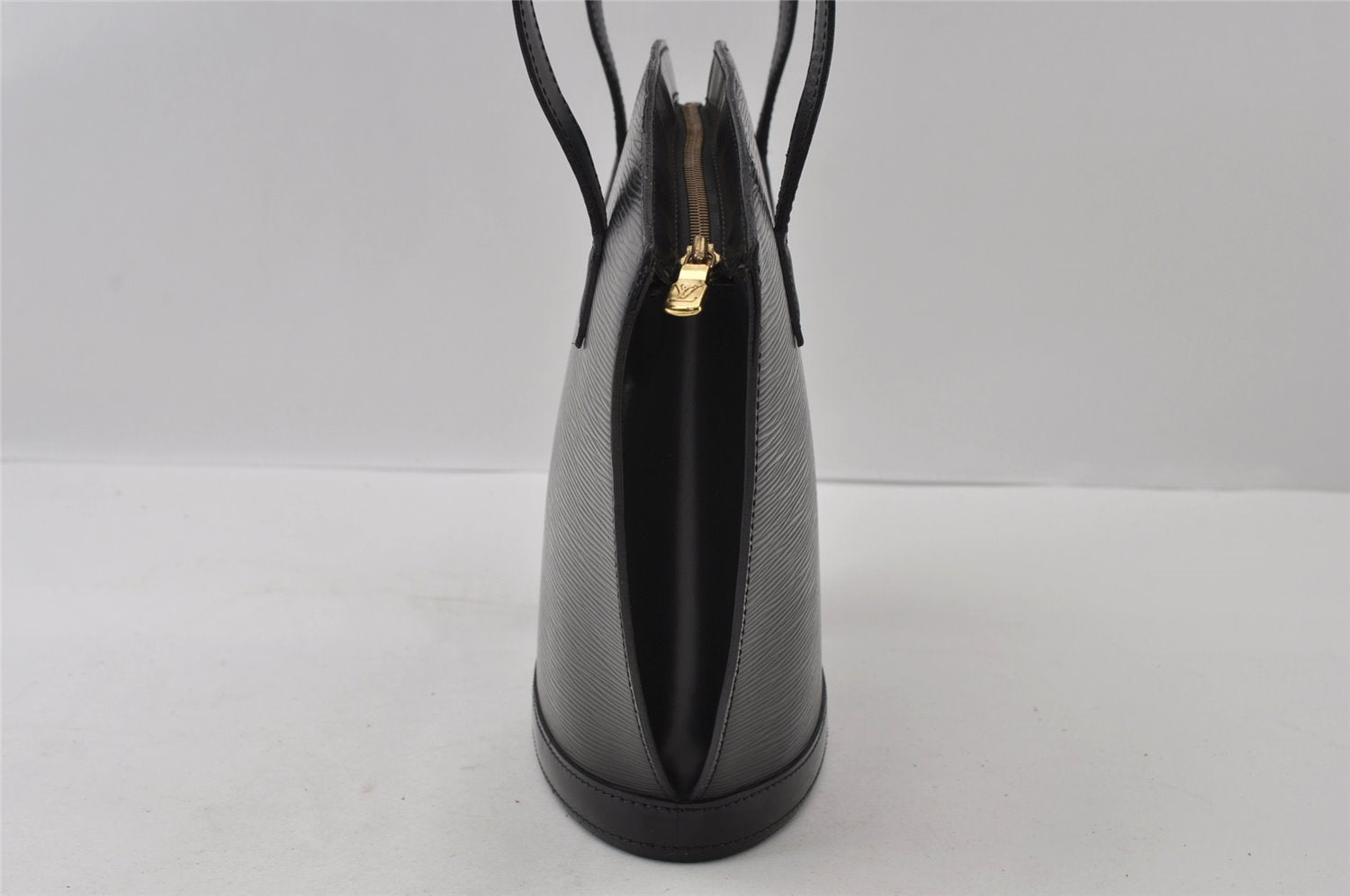 Louis Vuitton Epi Saint Jacques Poignet Long Shoulder Bag Black M52332 LV 4760I