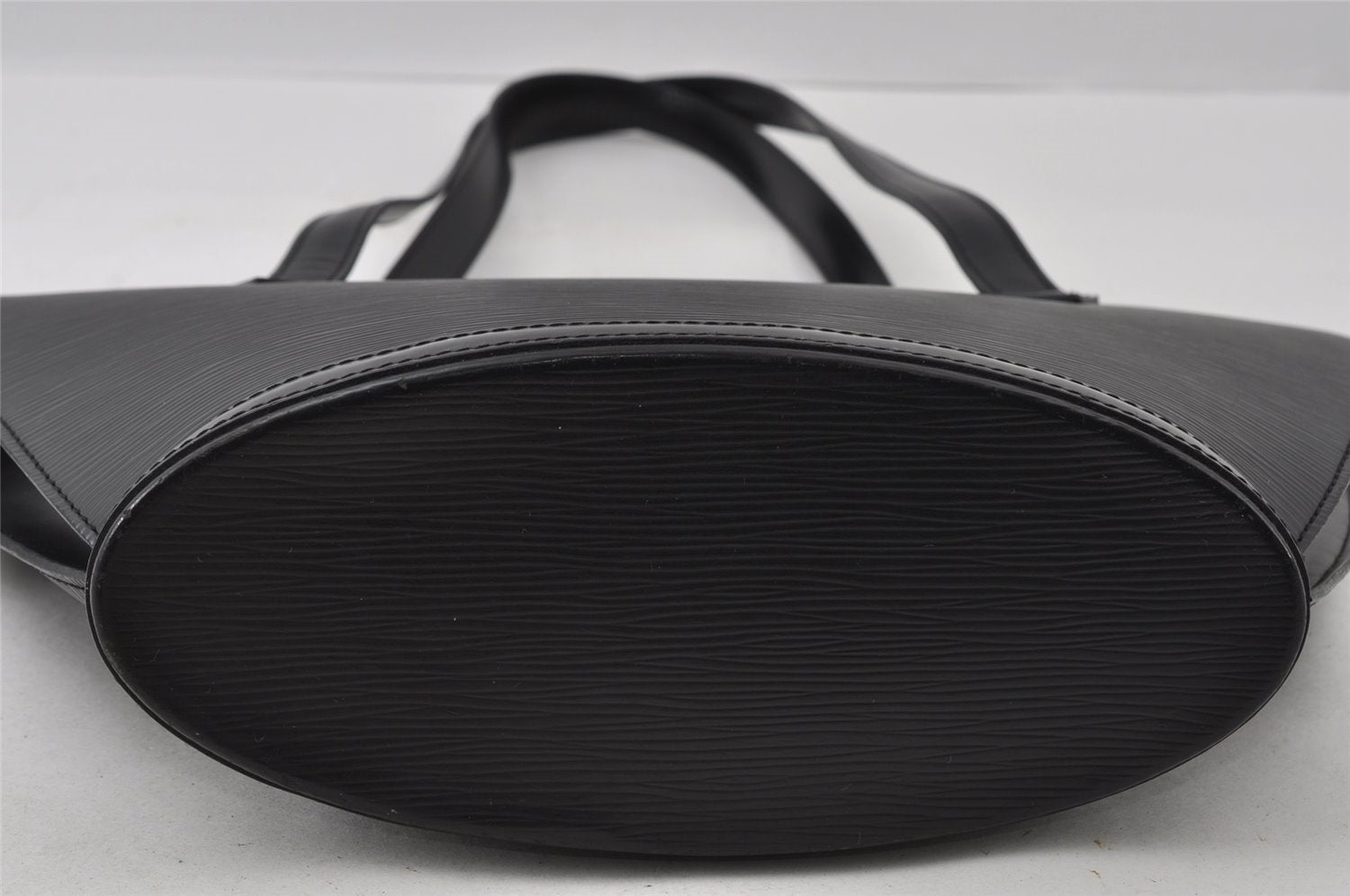 Louis Vuitton Epi Saint Jacques Poignet Long Shoulder Bag Black M52332 LV 4760I