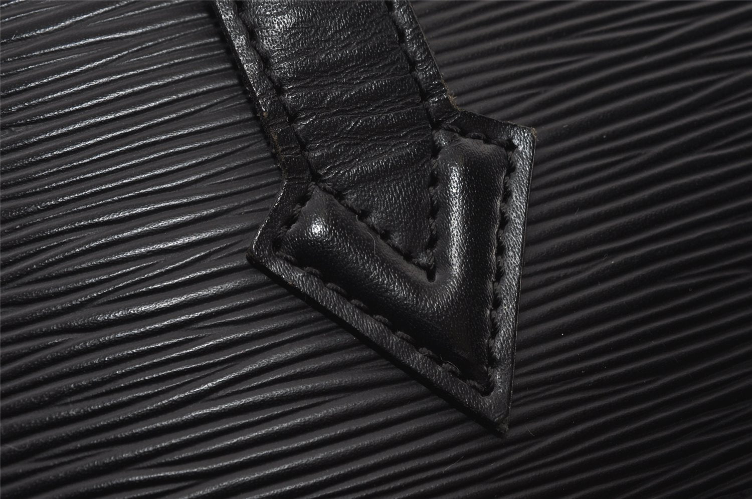 Louis Vuitton Epi Saint Jacques Poignet Long Shoulder Bag Black M52332 LV 4760I