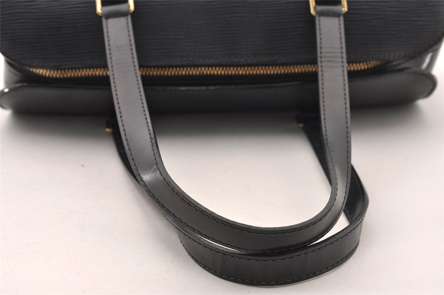 Authentic Louis Vuitton Epi Soufflot Black Hand Bag M52222 LV 4764I