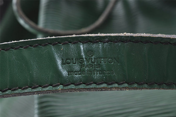 Authentic Louis Vuitton Epi Noe Shoulder Drawstring Bag Green M44004 LV 4768I