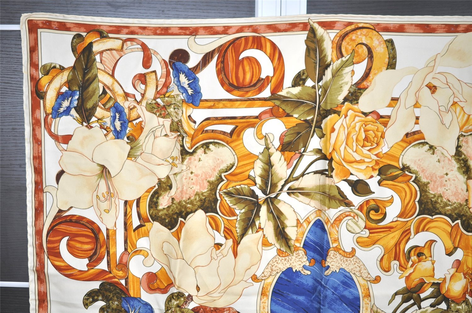 Authentic CHANEL Scarf Vintage Flower Motif CC Logo Silk White 4770I