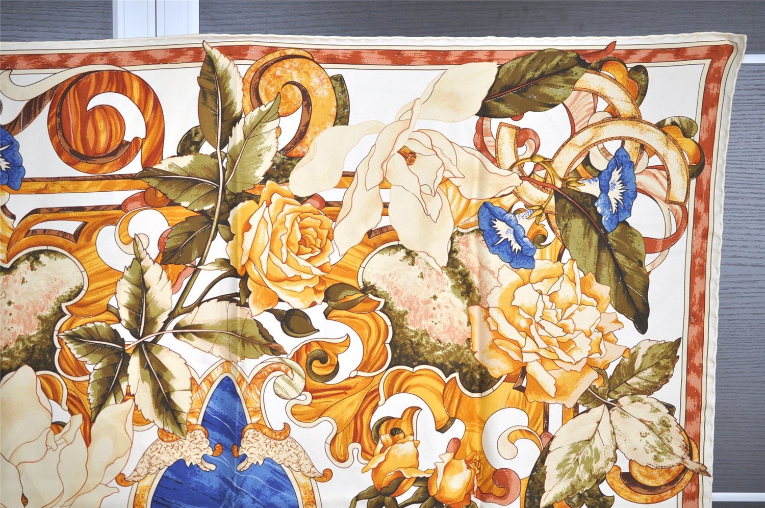 Authentic CHANEL Scarf Vintage Flower Motif CC Logo Silk White 4770I