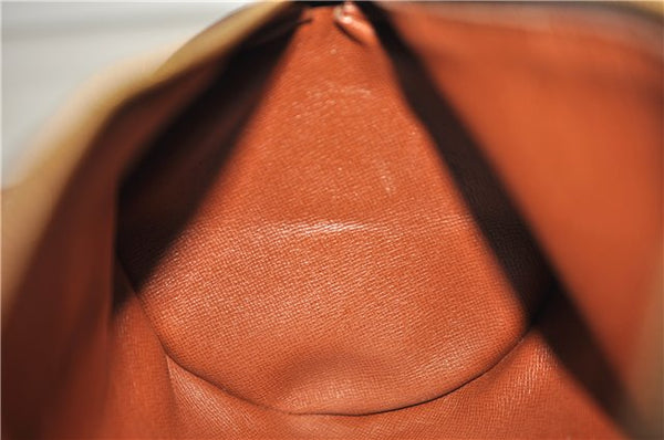 Authentic Louis Vuitton Monogram Papillon 30 Hand Bag Old Model LV 4783F