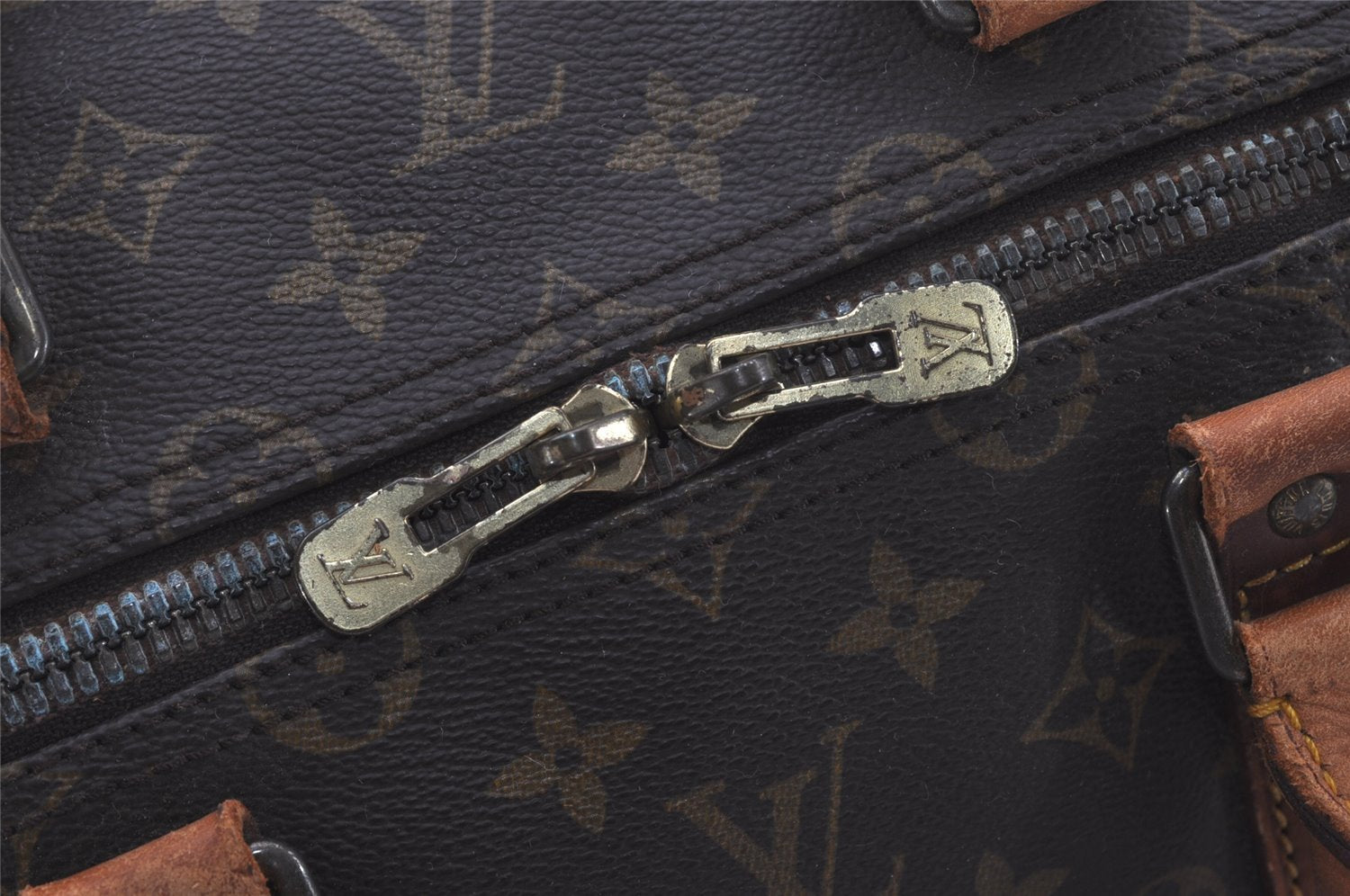 Authentic Louis Vuitton Monogram Keepall 55 Travel Boston Bag M41424 LV 4789I