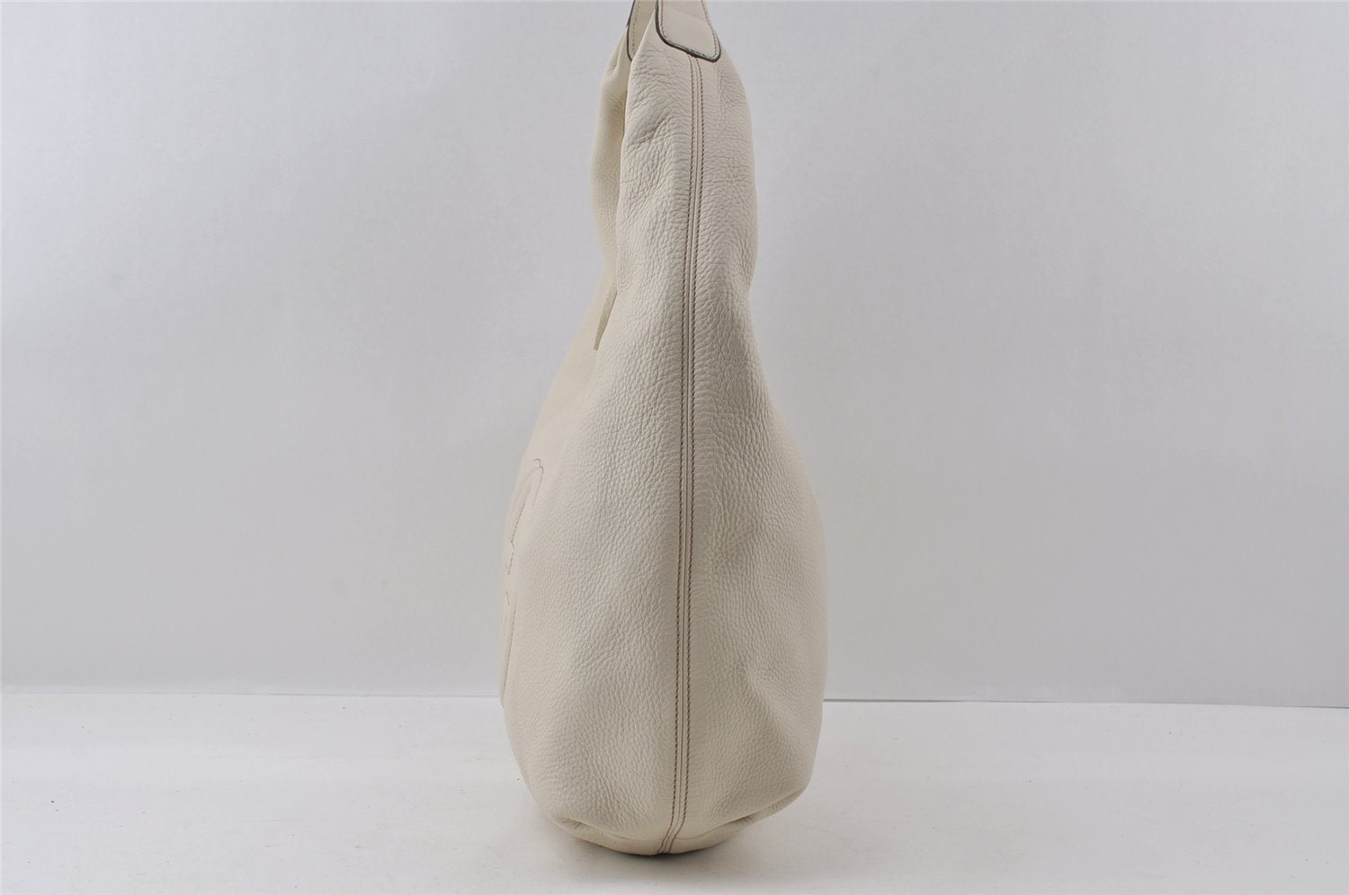 Authentic GUCCI Vintage SOHO Tassel Shoulder Tote Bag Leather 282304 White 4791I