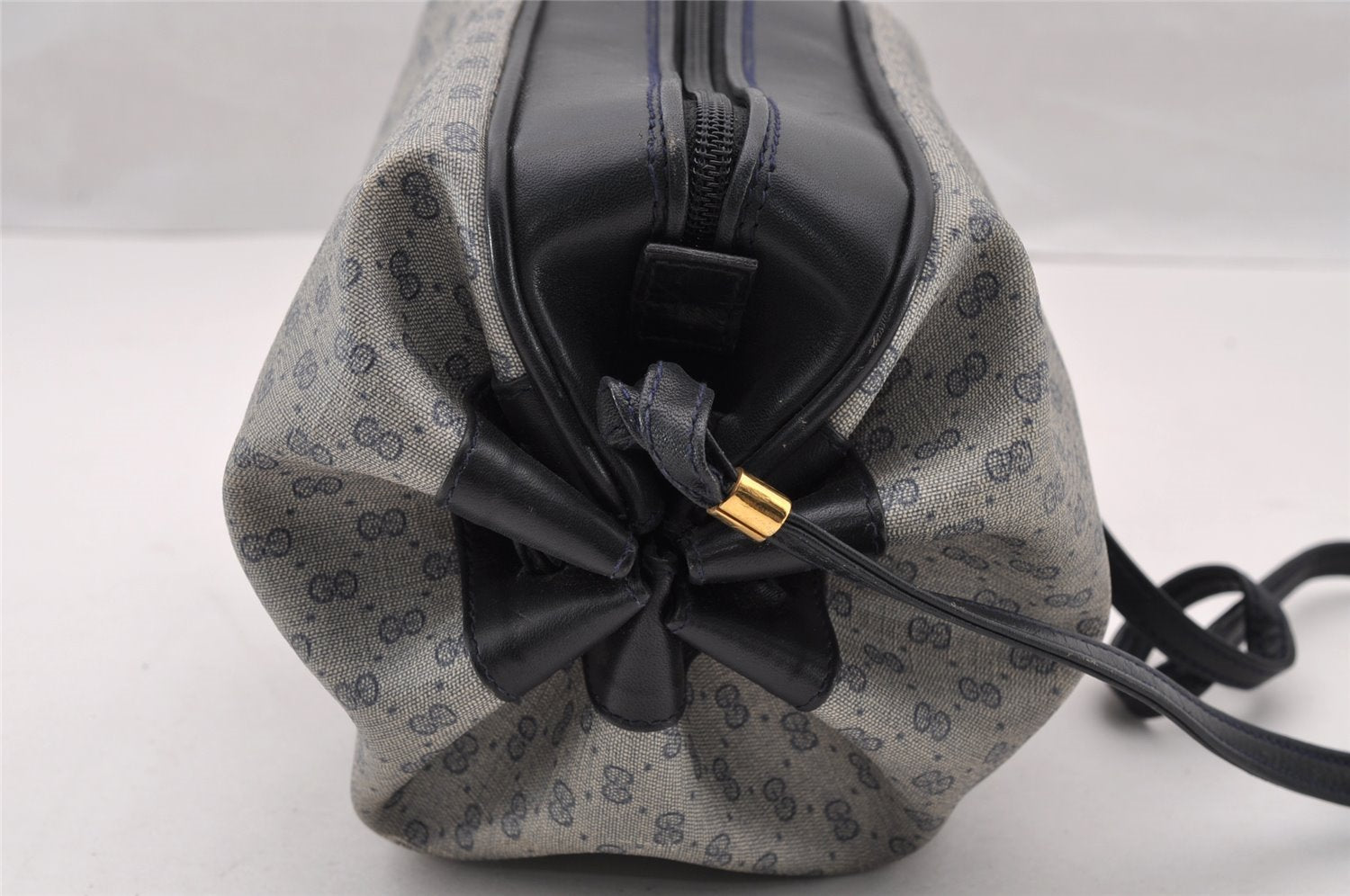 Authentic GUCCI Micro GG PVC Leather Shoulder Cross Body Bag Navy Blue 4792I