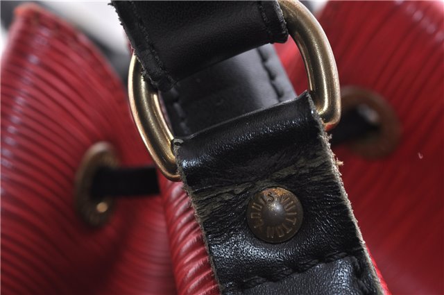 Auth LOUIS VUITTON Epi Petit Noe Bi-color Black x Red M44172 Shoulder Bag 4793C