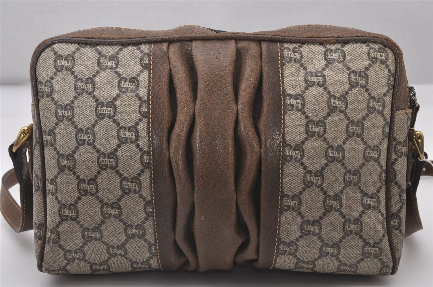 Authentic GUCCI GG Plus Shoulder Cross Body Bag GG PVC Leather Brown Junk 4795I