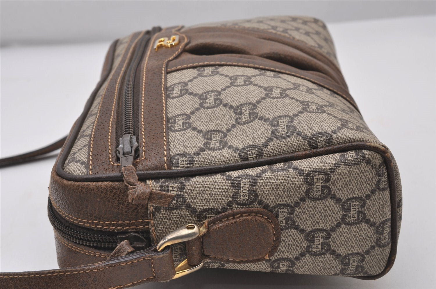 Authentic GUCCI GG Plus Shoulder Cross Body Bag GG PVC Leather Brown Junk 4795I