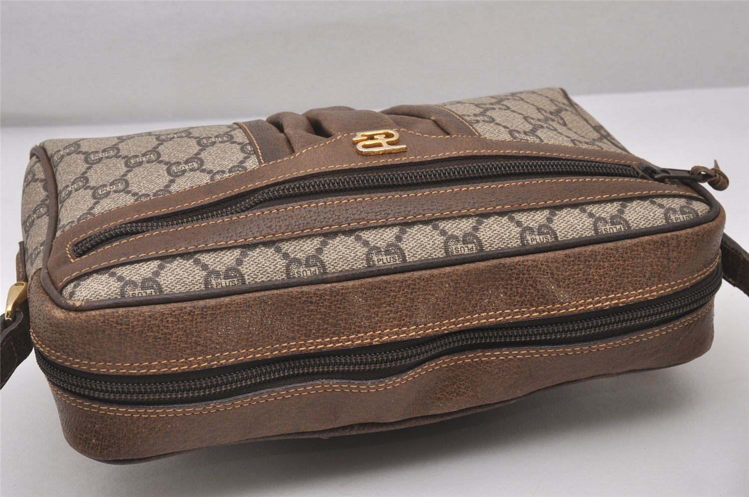 Authentic GUCCI GG Plus Shoulder Cross Body Bag GG PVC Leather Brown Junk 4795I