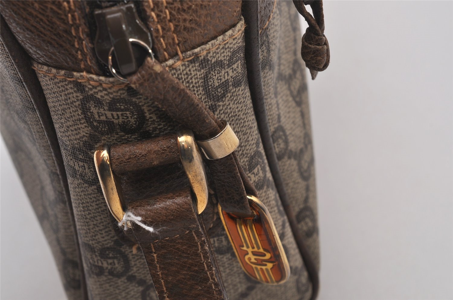 Authentic GUCCI GG Plus Shoulder Cross Body Bag GG PVC Leather Brown Junk 4795I