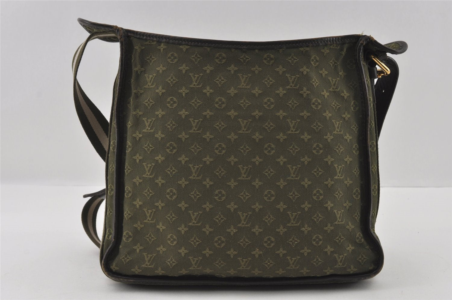 Authentic Louis Vuitton Monogram Mini Besace Mary Kate Shoulder Bag Green 4814I
